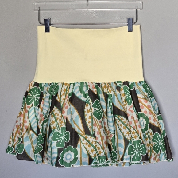 H&M Green Floral Print Ruffle Women's Pull-On Mini Skirt Size 8 - Picture 3 of 11